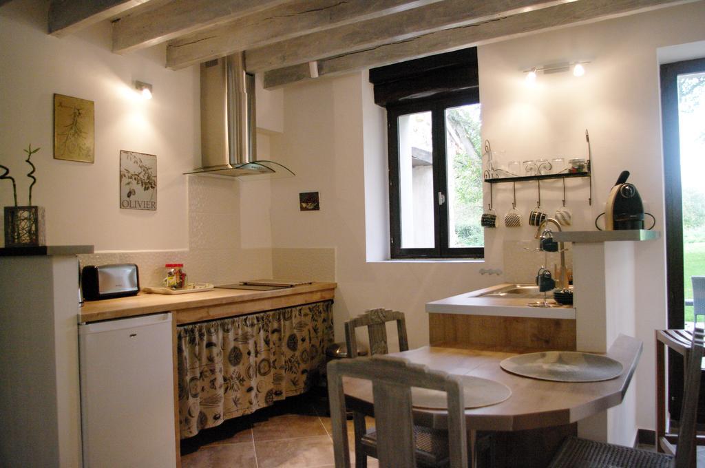 Ferienwohnung Escalebelair Fontenay-les-Briis Zimmer foto